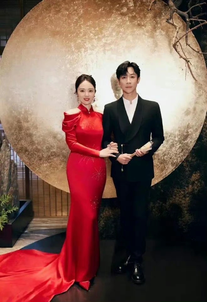 1天6瓜,李纯马頔结婚,热巴鞋跟断了,管乐连怼祝绪丹…个个离谱