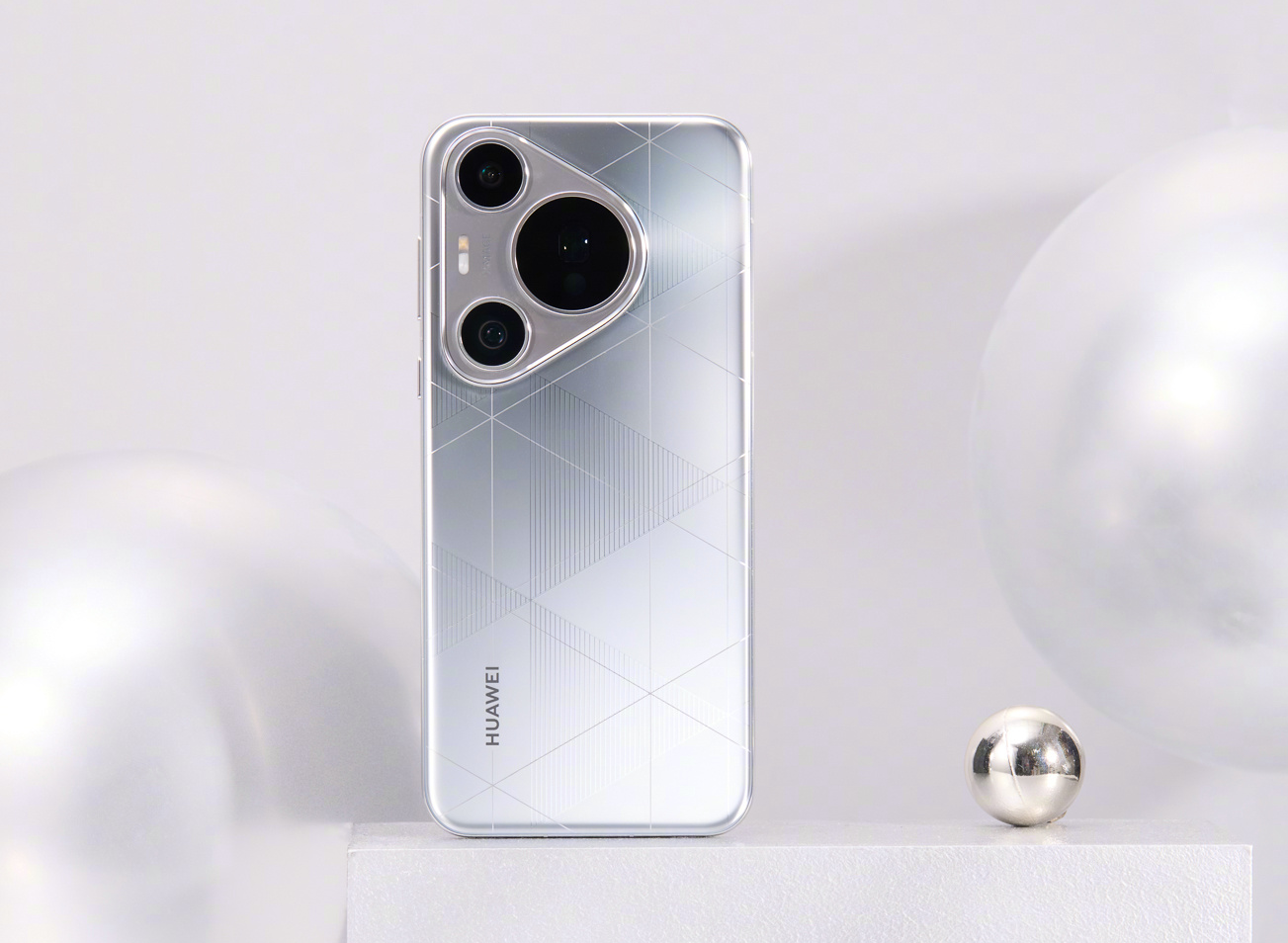 華為舍棄高利潤！512GB跌價2500元，麒麟芯片+衛星通信+100倍變焦