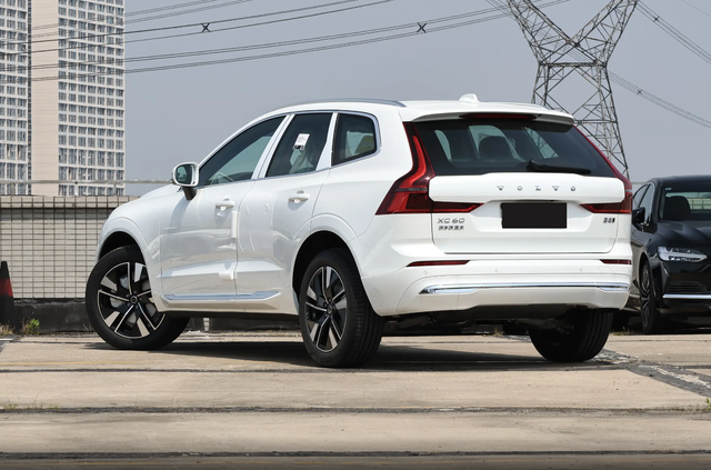 售价39.69万元起,2026款沃尔沃XC60上市,竞争奥迪Q5L