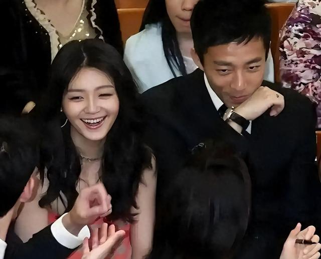 大S看似聪明体面，实际并不智慧，反而有些自作聪明或愚昧