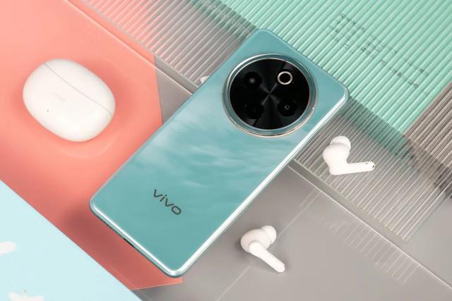 2025“最有诚意”的3款千元机,电池7000mAh以上,最低仅1189元