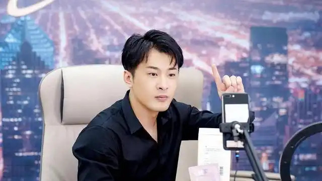 突发！辛巴宣布退出直播行业