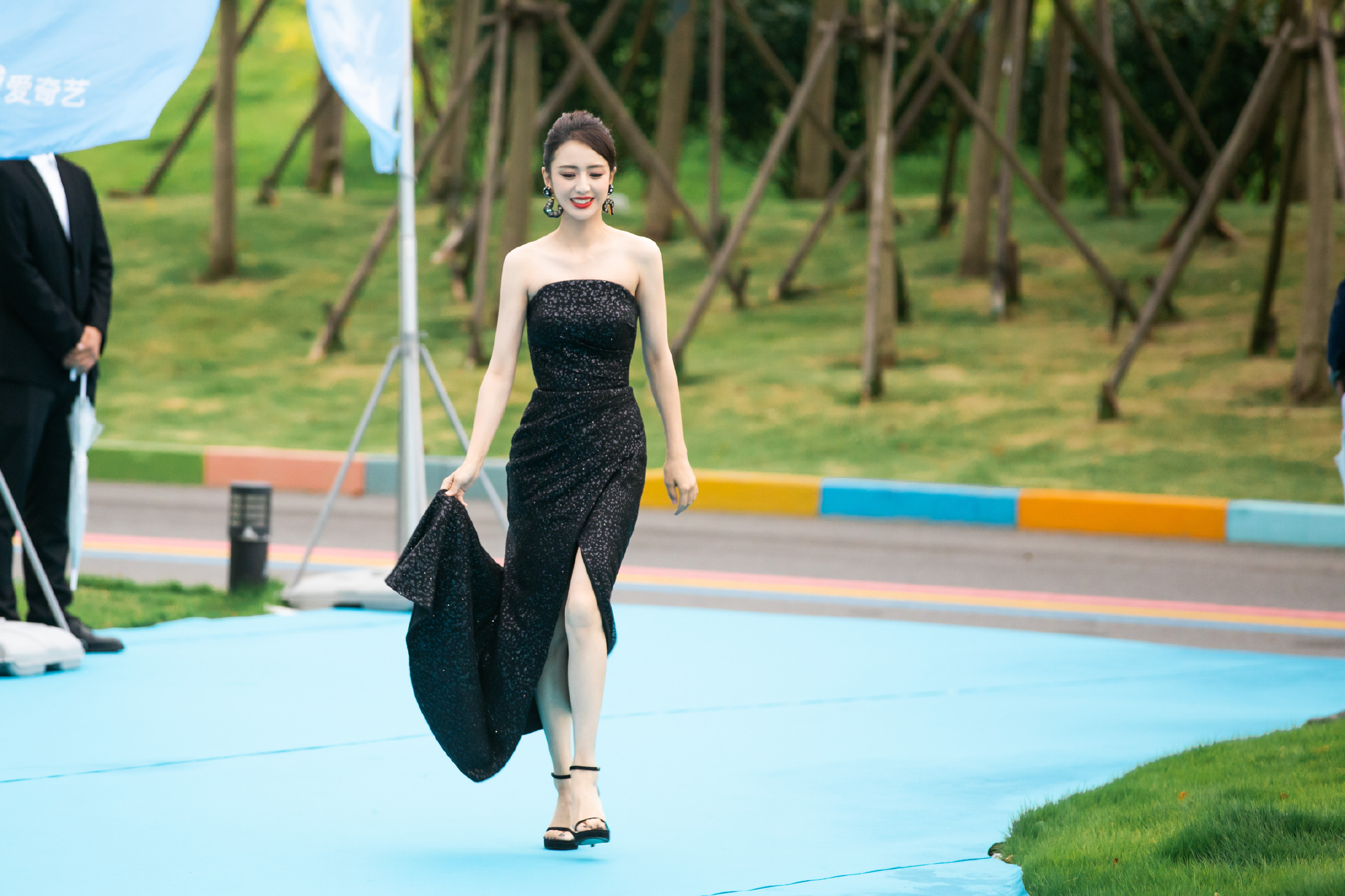 女明星，佟丽娅