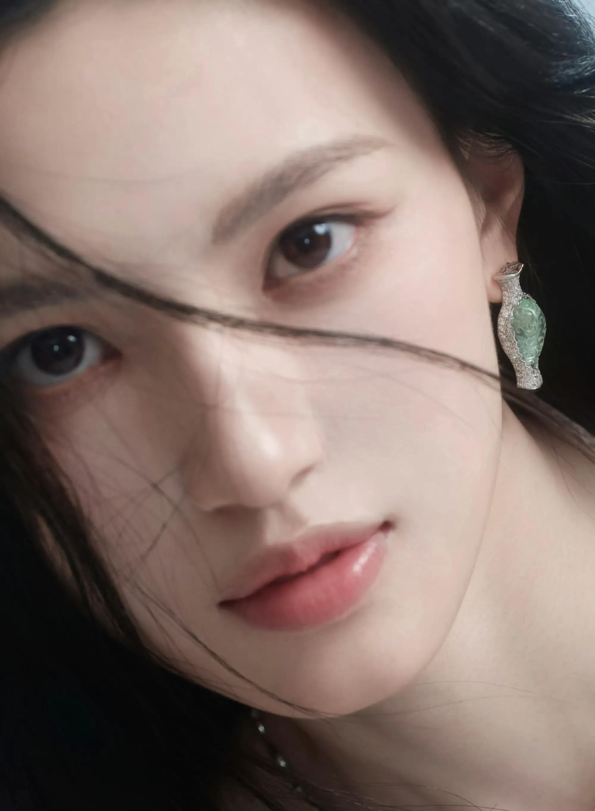 沈羽洁仙气飘飘