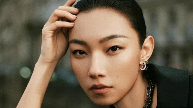 那尔那茜委培风波升级！活动现场遭骂，雷佳音全程黑脸，连累吴京