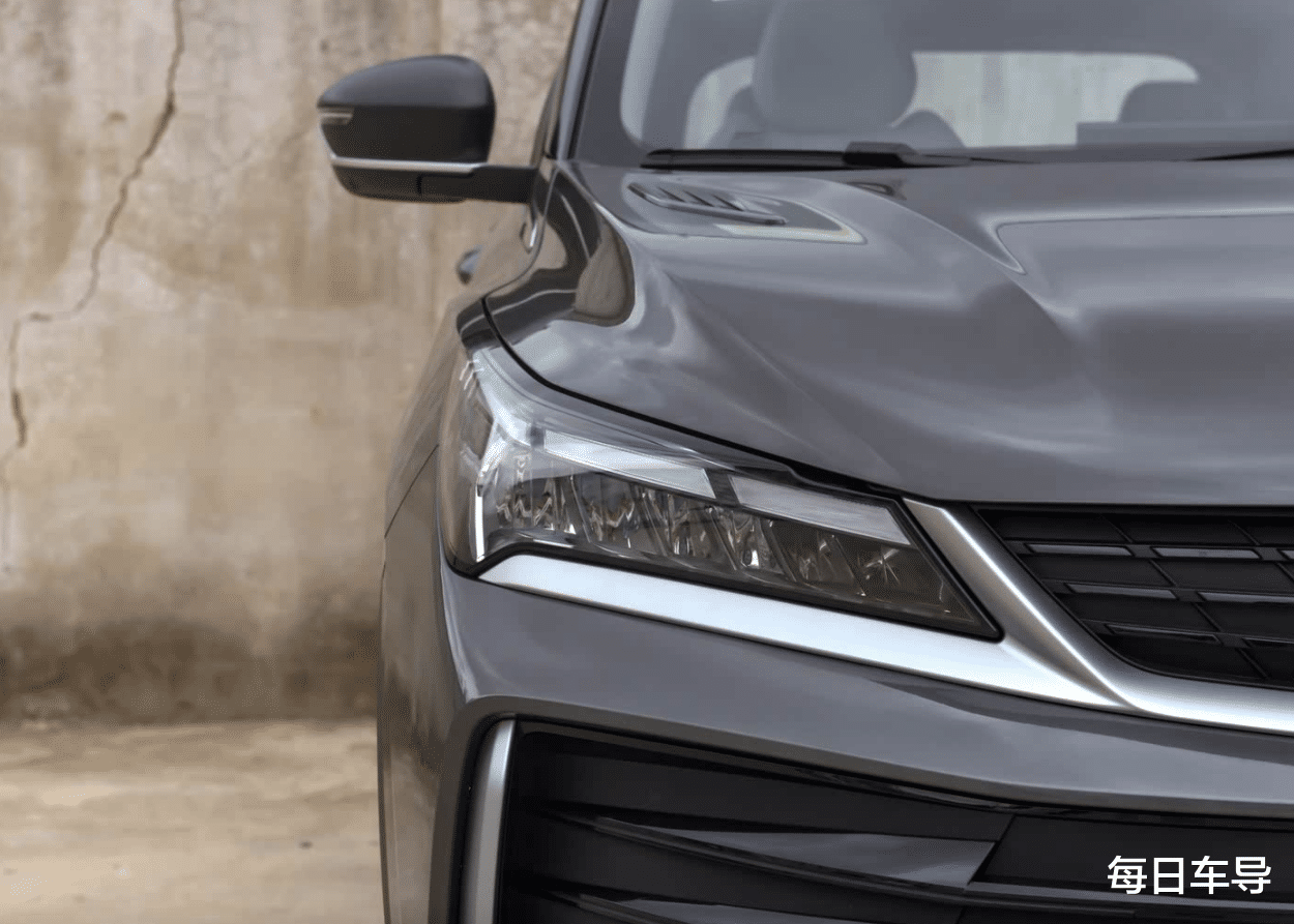月销14258台，吉利又一款燃油SUV成为“黑马”，顶配还不到10万