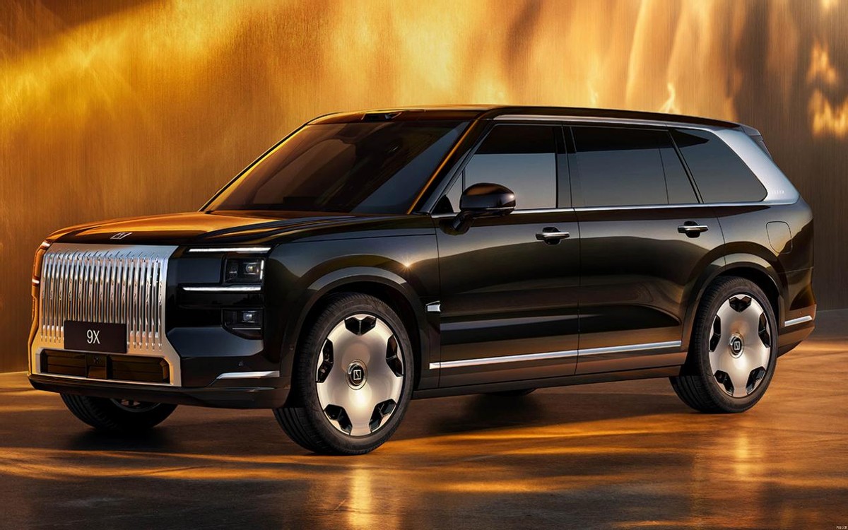 国产顶奢SUV!极氪9X发布,纯电续航380km,900V架构