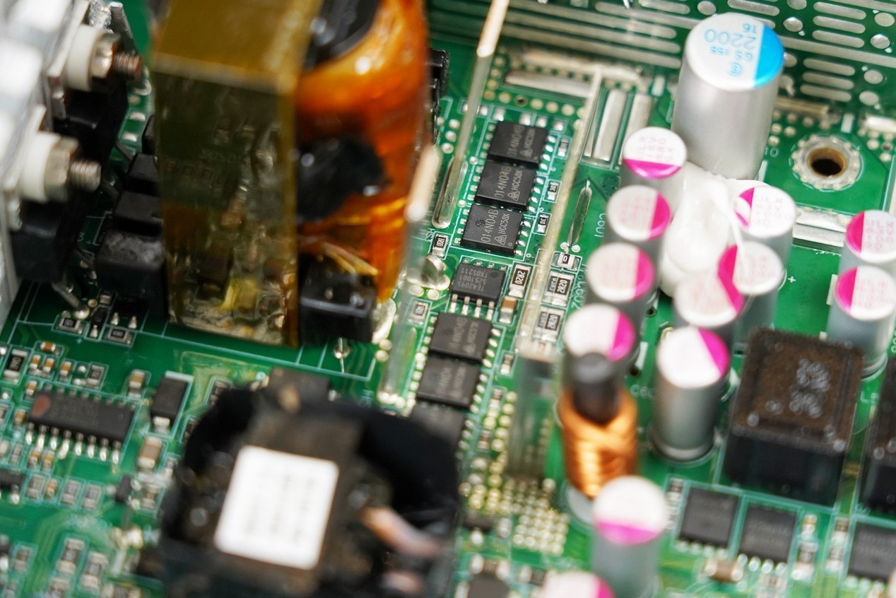 航嘉重火力AX850P三叉戟電源評測 高能效+高性價比