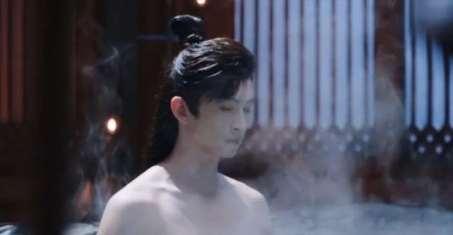 泡澡戏暴露演员身材,《藏海传》肖战VS《折腰》刘宇宁,差别明显