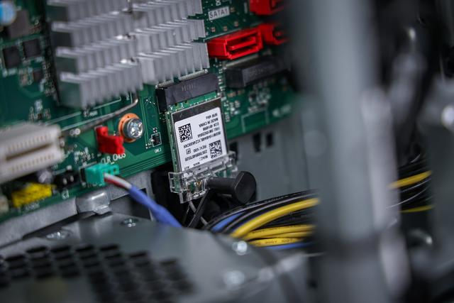 商用臺式機版本之子是怎樣？AMD 銳龍5 8600G 實踐出真知