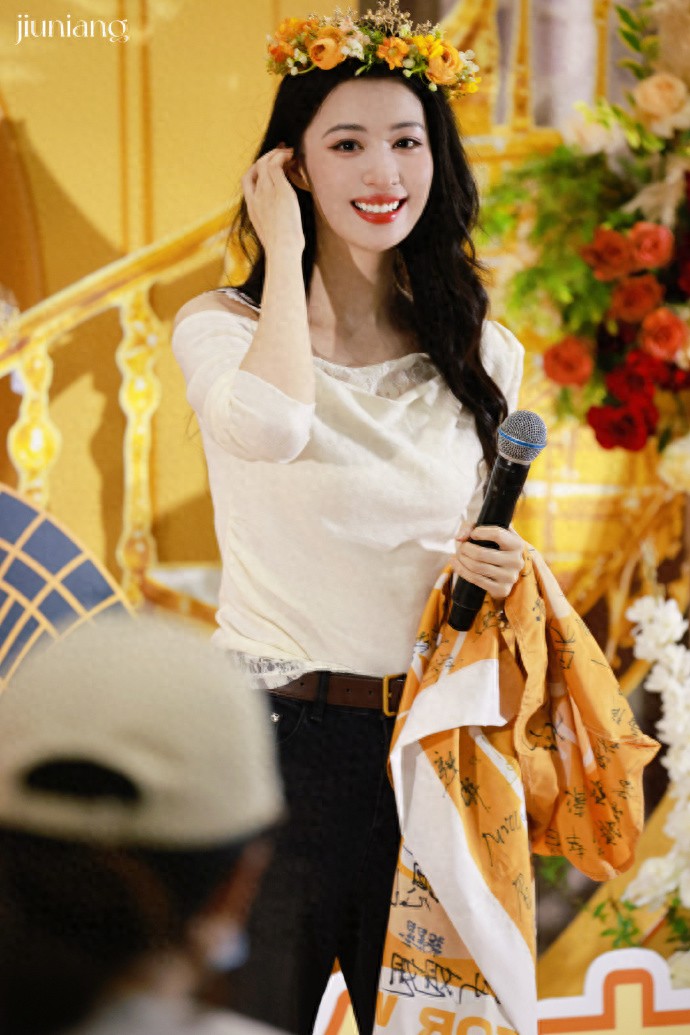 王楚然美图赏析来啦