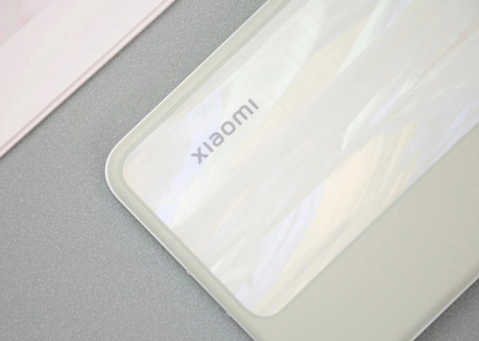 小米“不讲武德”,从3599元降至2438元,16GB+512GB+前置双摄