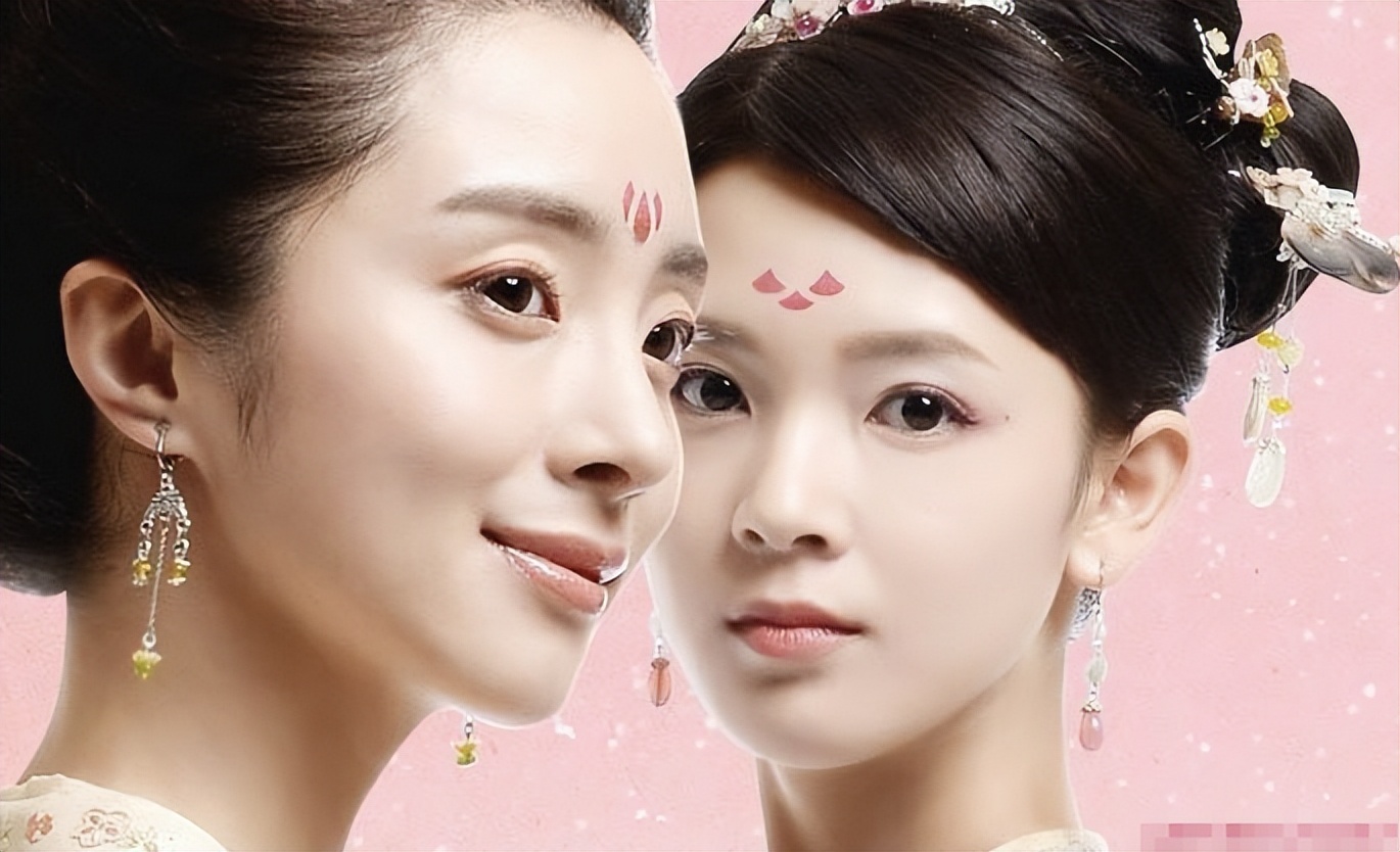 她出道就跟胡歌合作,21岁爆火成顶流,如今却沦落到演短剧