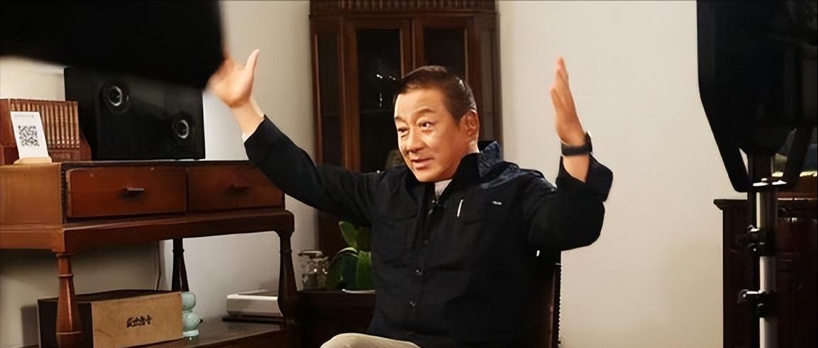 他俩居然是夫妻，一见钟情相爱40年，如今演《灼灼韶华》他又火了