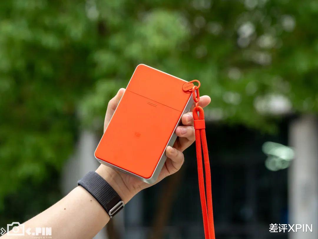 5999的小米小折叠,还能成为小红书爆款吗?
