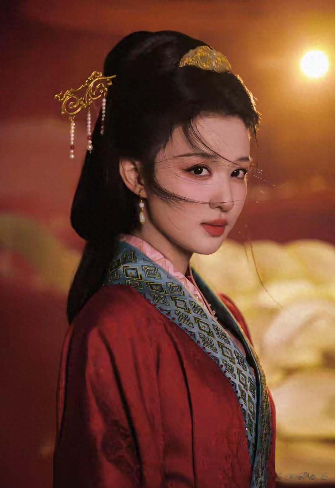 王楚然春晚一出场,全网都看呆了!红衣昭君美到失语