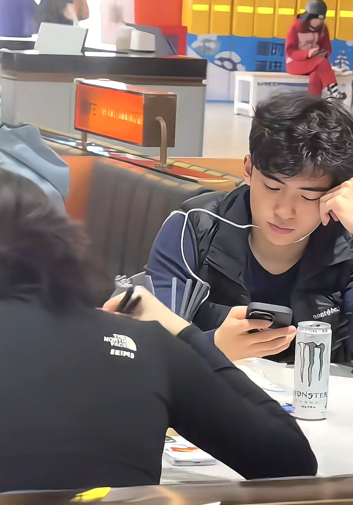 网友：谢霆锋祖宗18代都要感谢张柏芝，她生了一个斯文版的谢霆锋