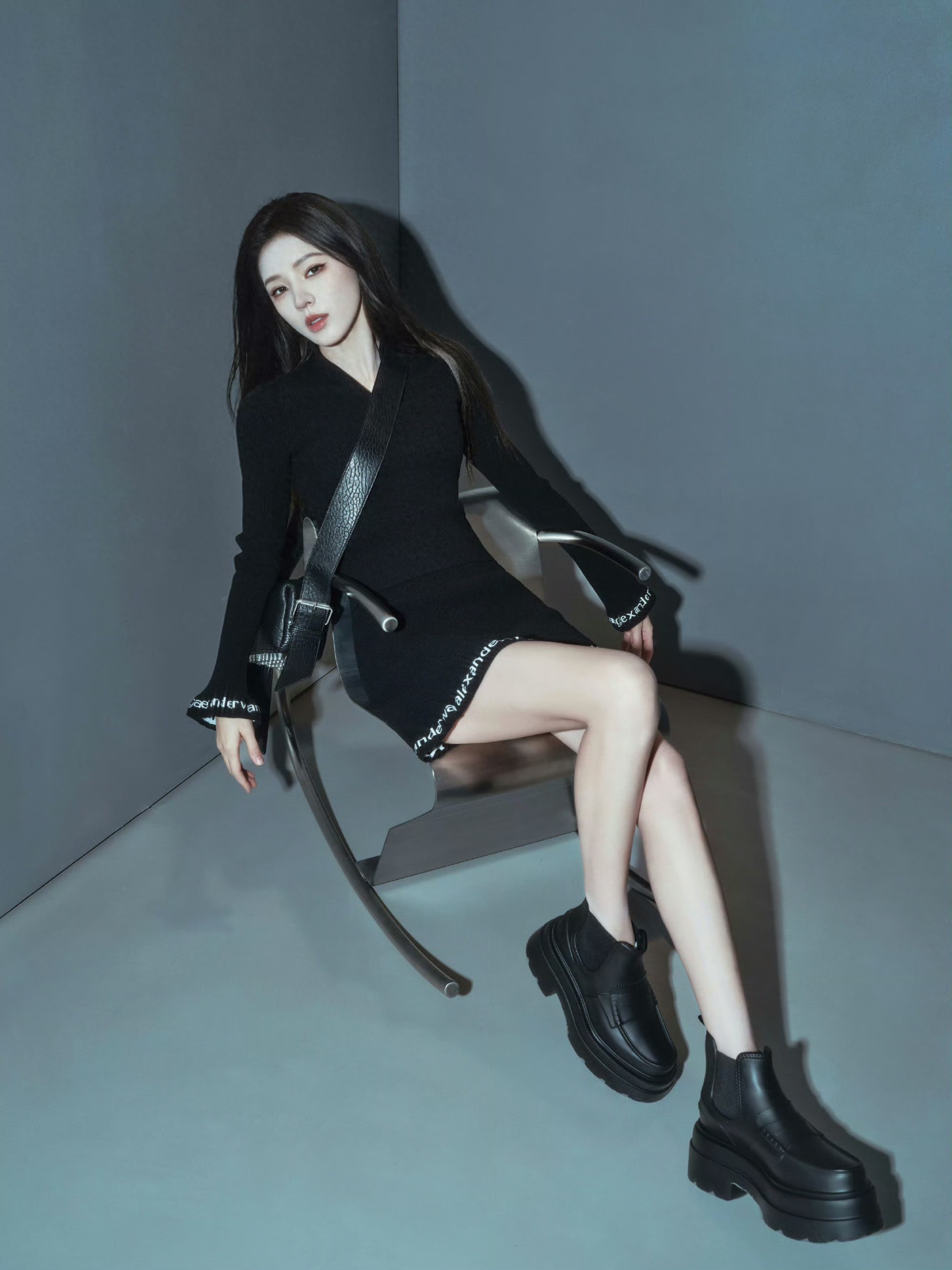 张予曦又美又飒的酷girl！