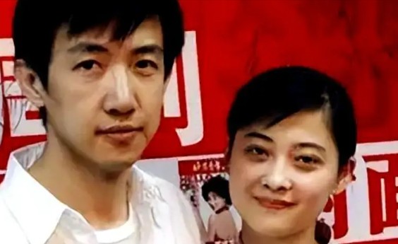 梅婷:事业蒸蒸日上,婚姻上却经历坎坷,好在如今生活幸福美满