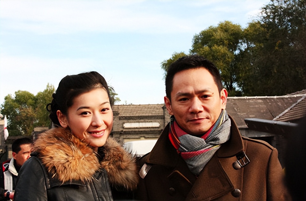 16年前他在爱妻葬礼上哭到昏厥,发誓永不再娶,如今他做到了吗?