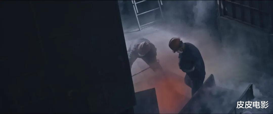 2025年评分最高的10部“年代剧”，《老舅》仅第3，第1实至名归