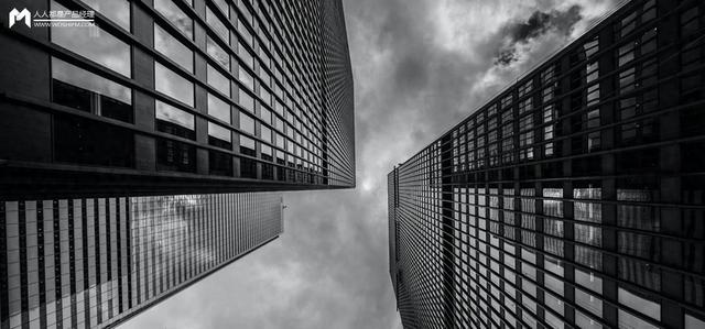 一人公司,年营收 300 万美元