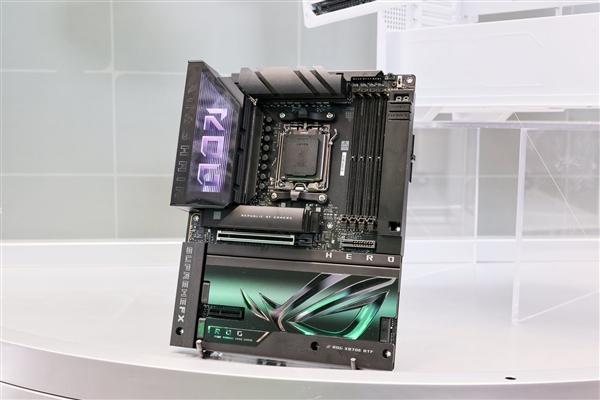 2799元！華碩RO姬首次駕臨AMD主板 還有首款AMD背插