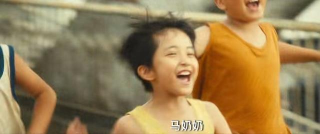 别尬演高中生了，满脸褶子，面部憔悴，这是学生该有的样子吗？