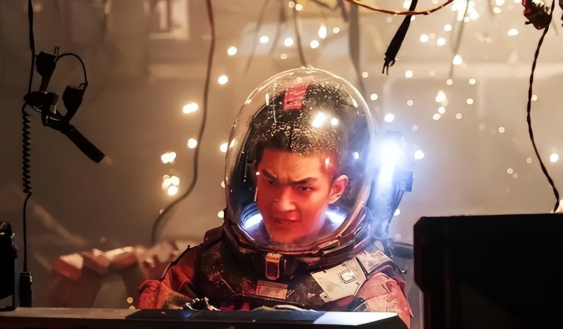 靠师父出名，走红后却“反咬一口”，这4位明星真是忘恩负义吗？