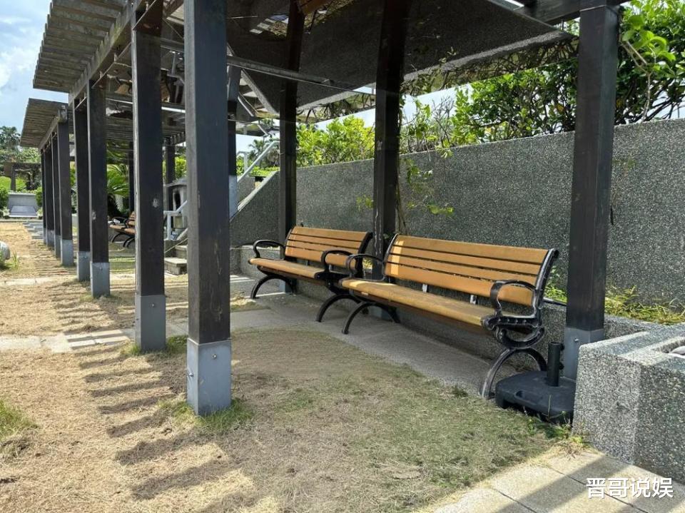 言承旭祭拜大S，贾永婕同行分享两人对话，曝在墓地发现钉子