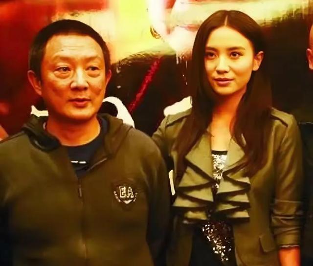 宋佳被人民日报“点名”，拿奖后真实处境暴露，娱乐圈地位又变了