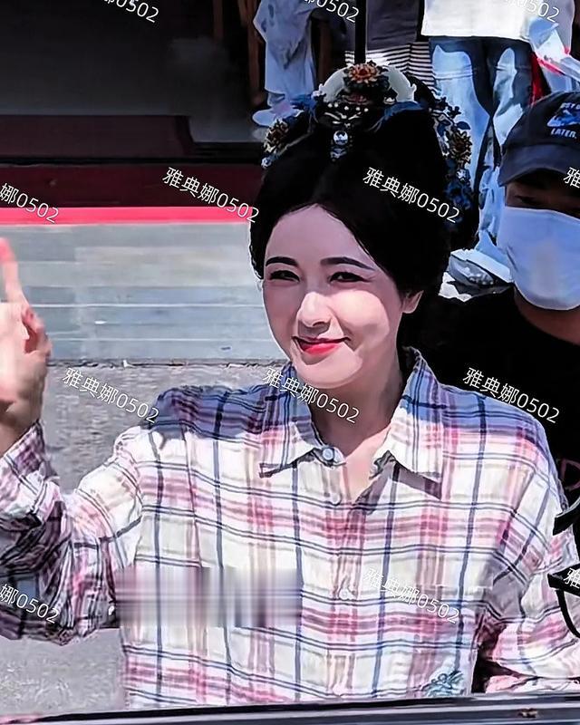 曾黎的颜值和演技都被高估了年纪大了演技也没提升,脸却越来越肿