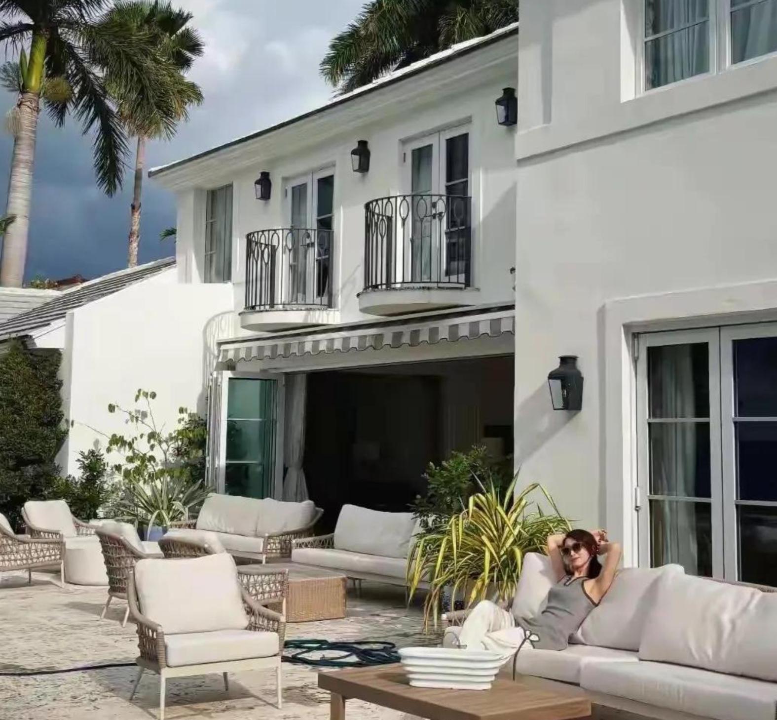 离婚10年，这一次，高调晒情侣泳装照的许婧，没给陈赫留一丝体面