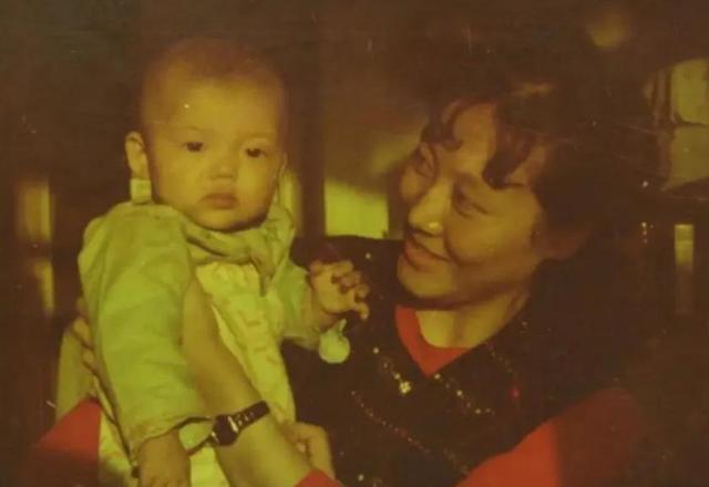 国家一级演员王丽云：离婚多年，与丈夫藕断丝连，为啥不复婚？