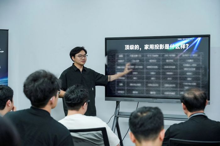 致敬科视,色域边界之外,当贝S7 Ultra Max对话光影原色