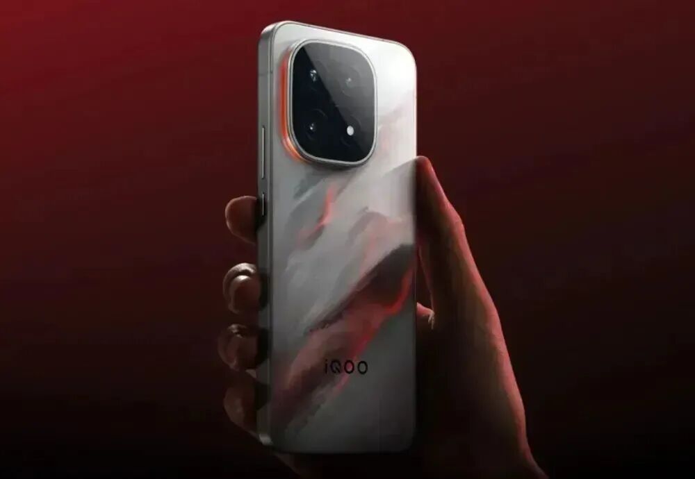 iQOO 15采用自研電競芯片方案，重載場景幀率表現更穩定