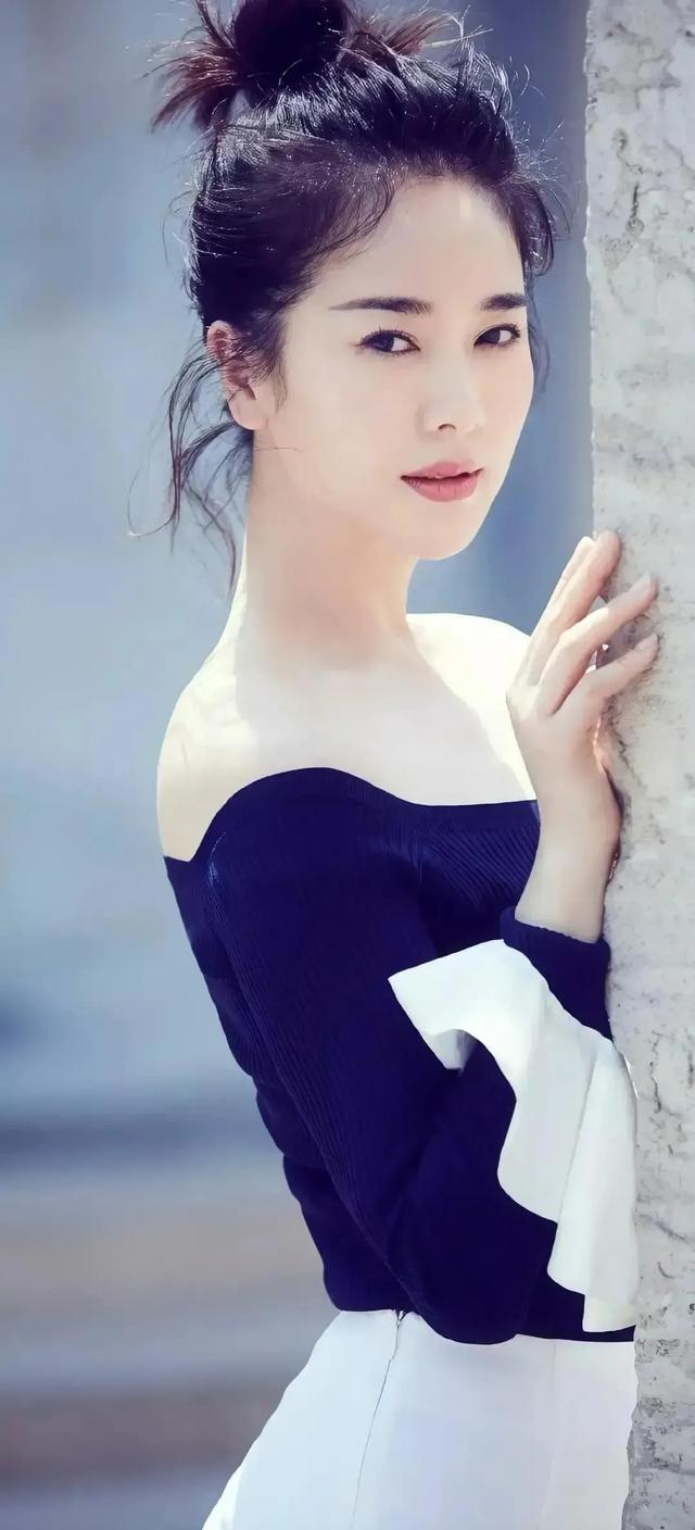 美图欣赏：左小青