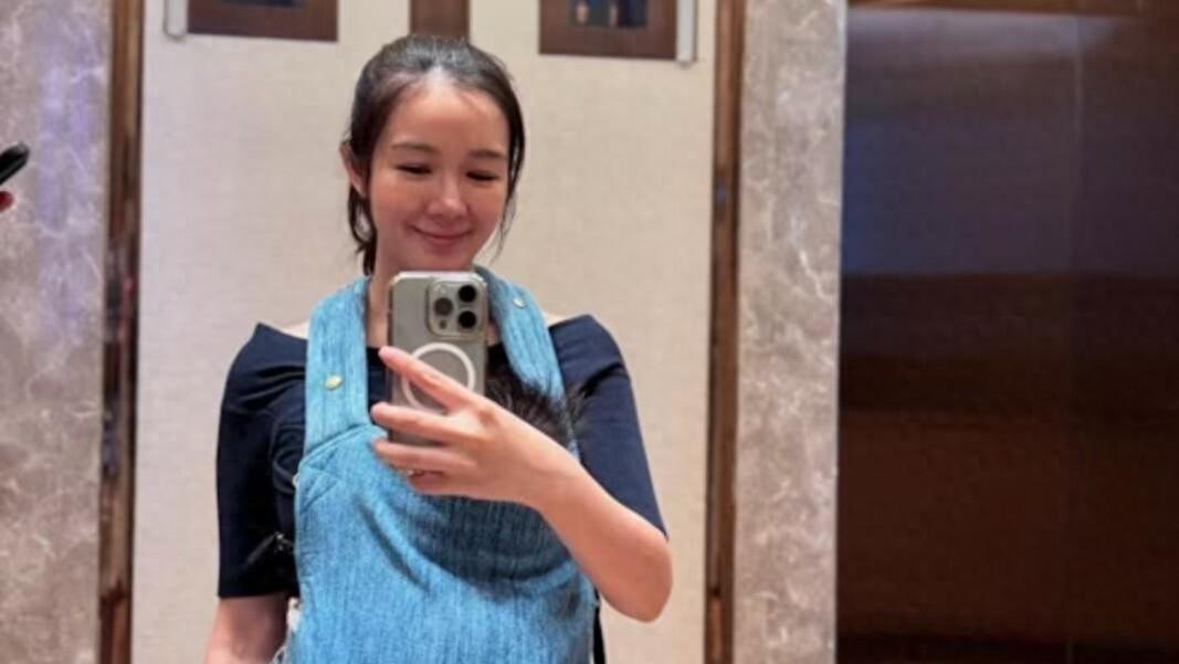 十优港姐麦明诗产后火速搞大事！ 晒双人婴儿车暗示追二胎