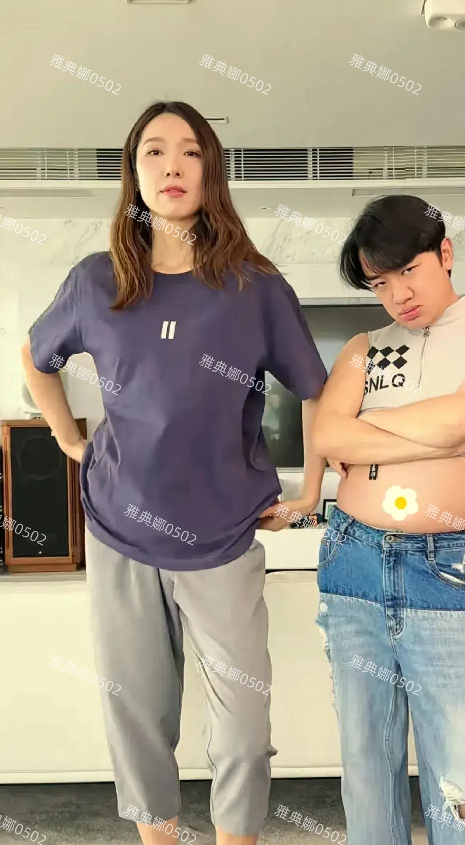 王祖蓝的身高长相能走红真不容易夜市遇到他又矮又肥大鼻子厚嘴唇