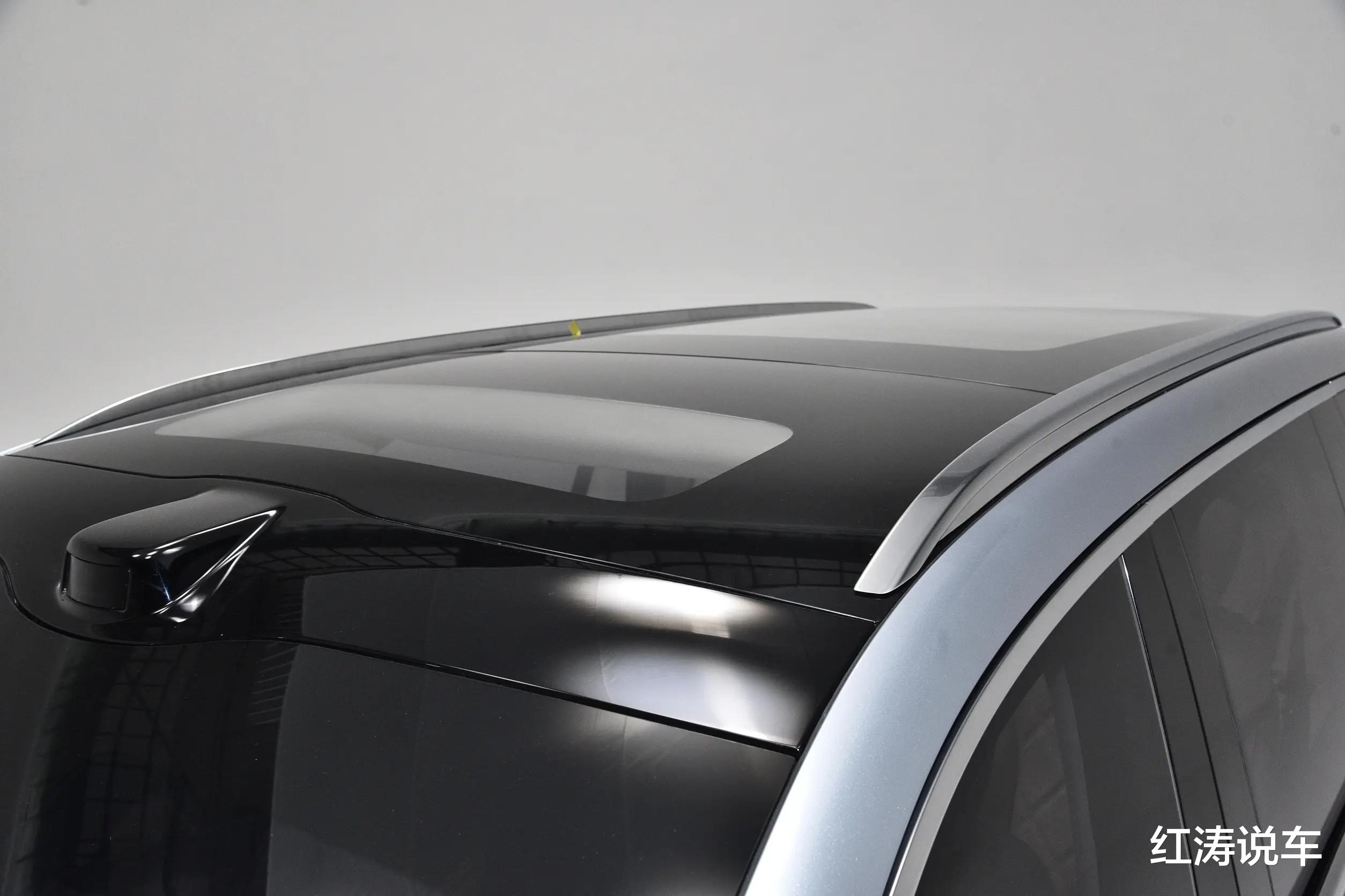 奇瑞打造的大块头，外观很霸气，配30英寸双联屏，问界M9同级别