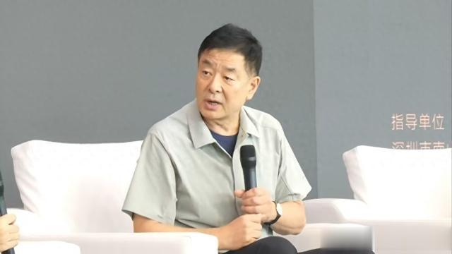 老艺术家濮存希现状:现身北京出席重要活动,72岁还那么帅气有型