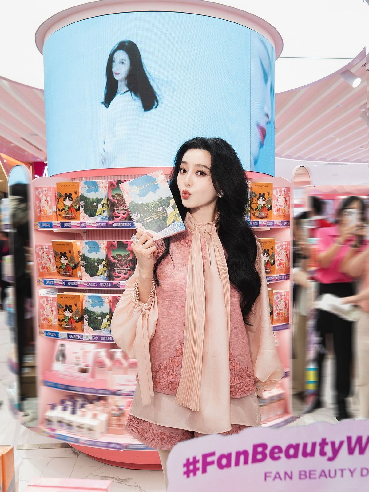 范冰冰出海1年,逆袭了