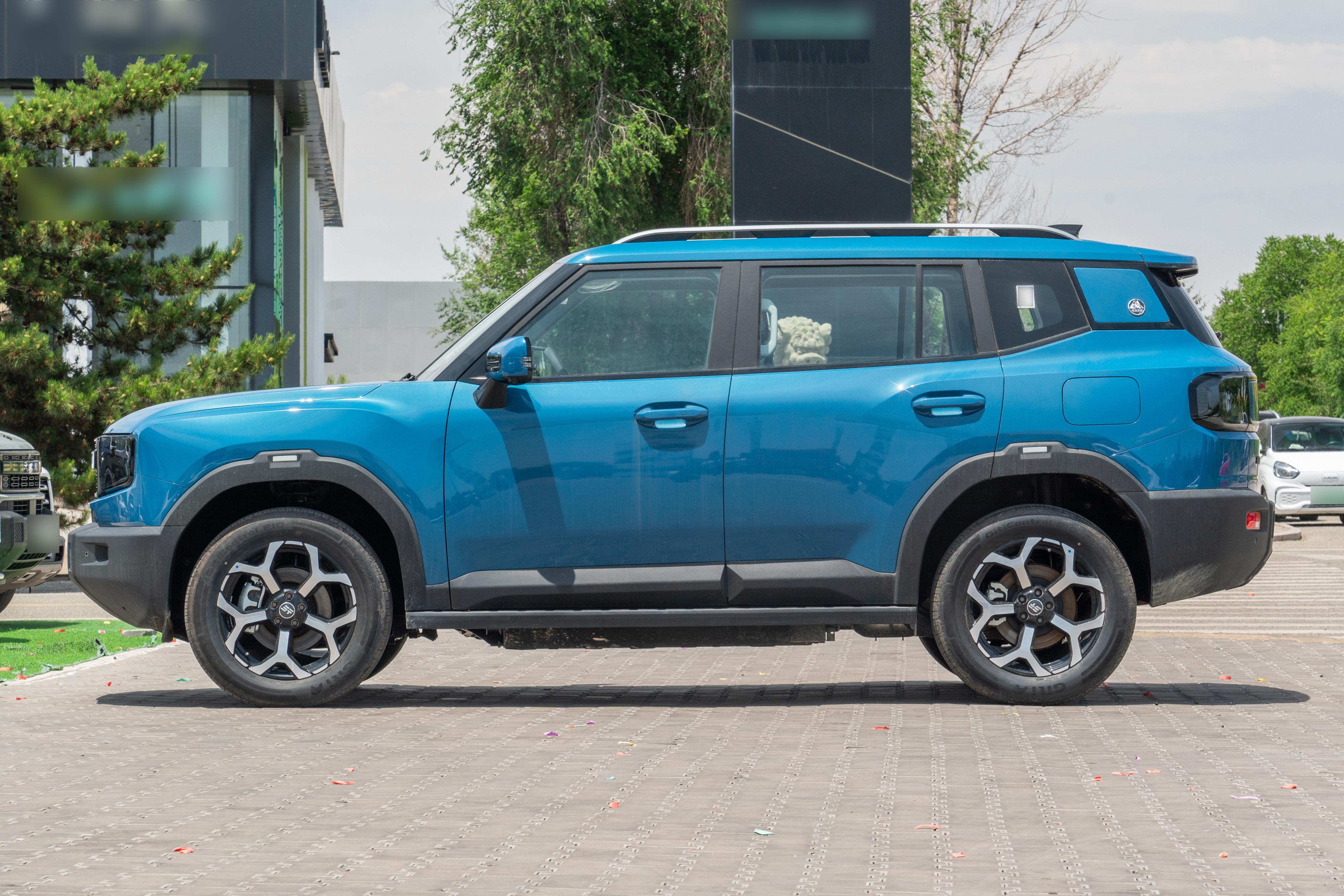 混动+四驱,续航226km,价格实惠,这款SUV适合家用和露营