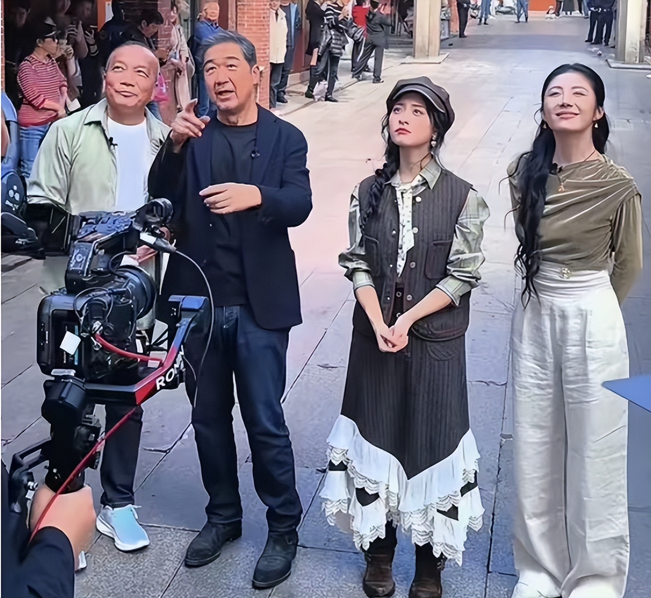 不到48小时，央媒4次公开点名张国立，原来王刚一个字都没说错