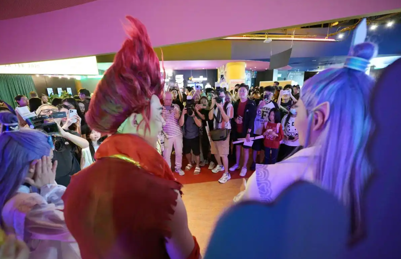 《哪吒2》狮城首映30分钟售罄！全球票房破144亿冲影史第七