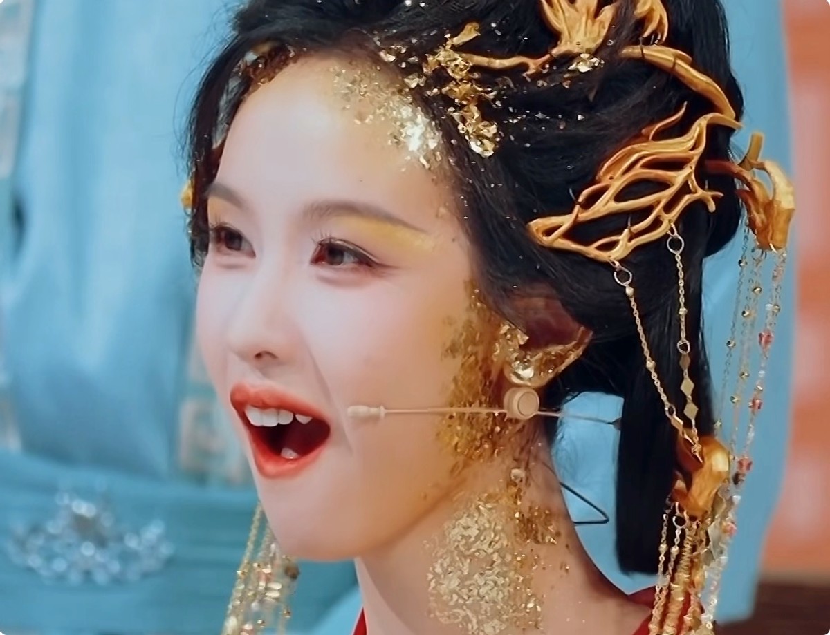 一盆冷水泼出“原形”？《王牌9》女星众生相：有人圈粉，有人毁路人缘