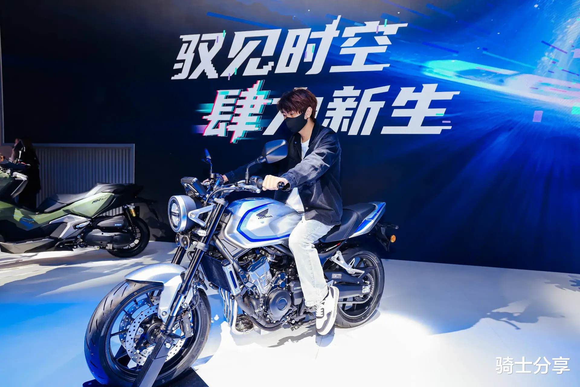 盘点摩博会上的新车！500复古街车成焦点，其他车型也不错