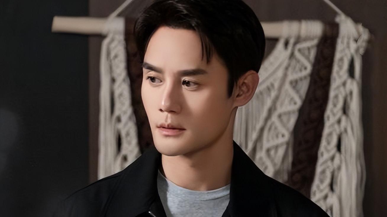 开播4小时，夺热度冠军！观众拍手叫好：“第一集就让人欲罢不能”