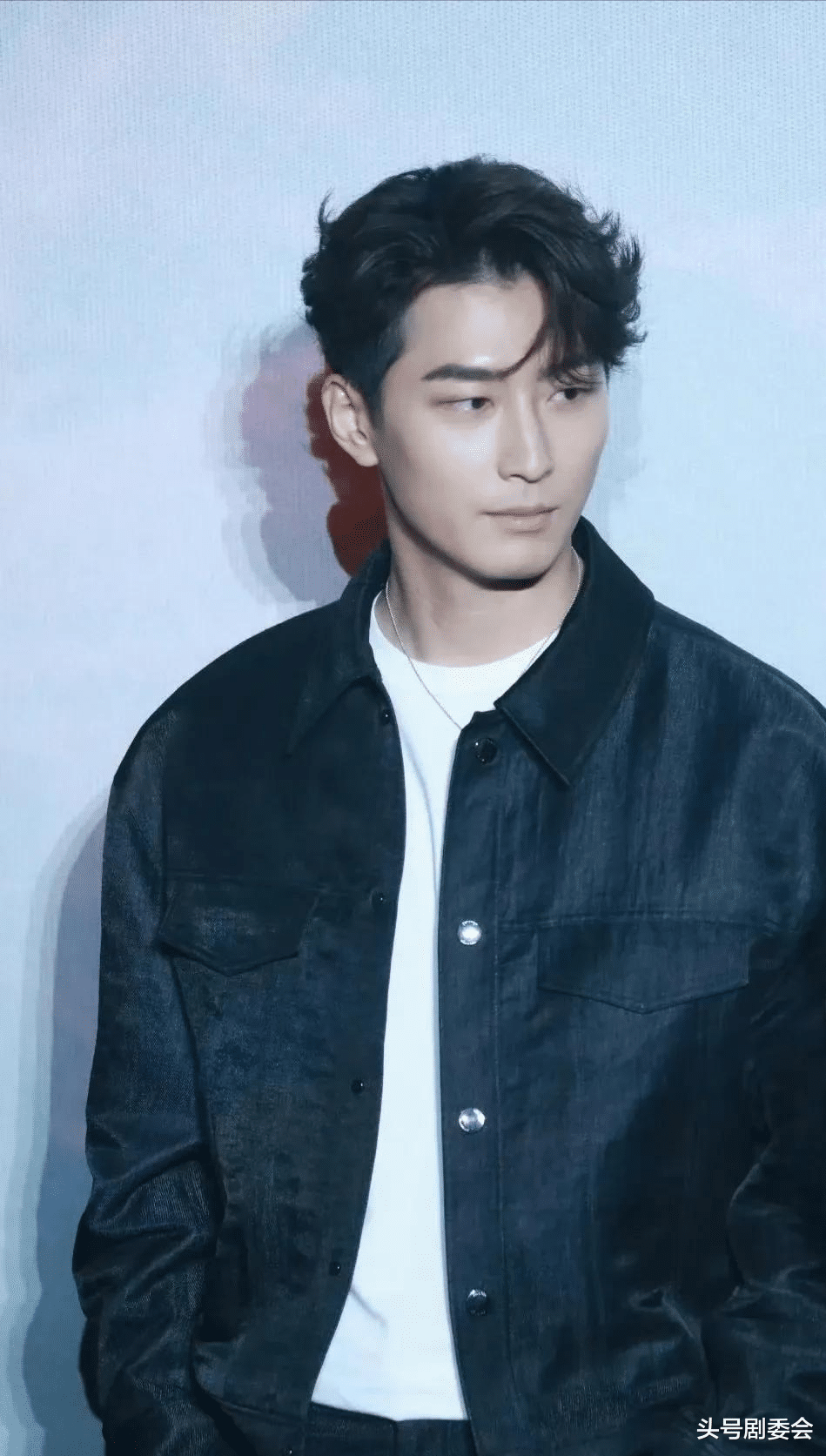 75岁张艺谋赌对了！《主角》“炸翻”西安，男二号出场全场欢呼