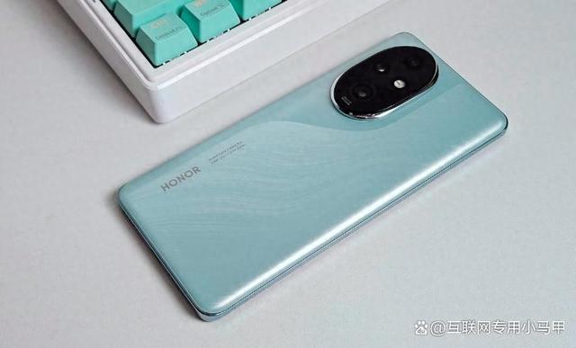 榮耀200 Pro跌價1300元清倉，好事兒都讓你趕上了